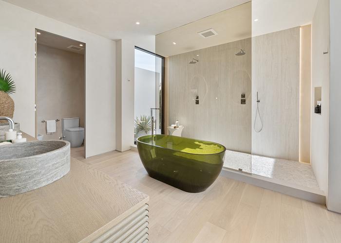 Exploring the Mediterranean atmosphere of La Corte with the Mapierre, Landscape and Level collections