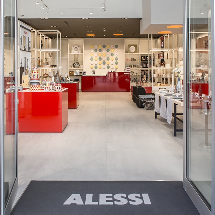 Restyling of the Alessi store