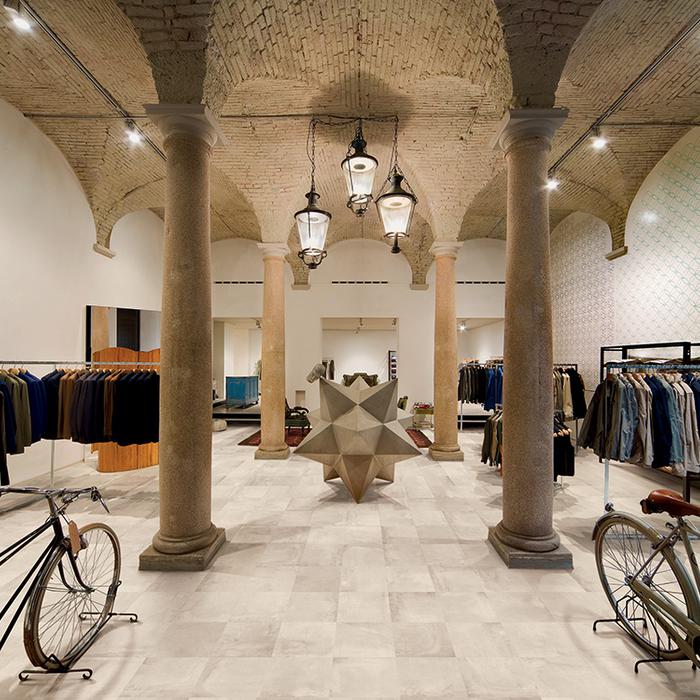 Earth tone tile: soothing shades and versatile look 156