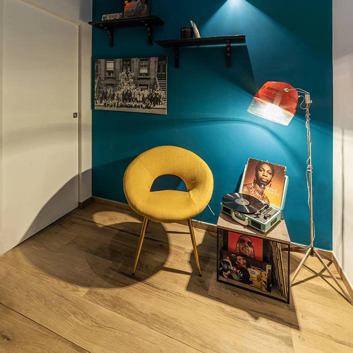 Warm and welcoming loft: Interview with the architect 387