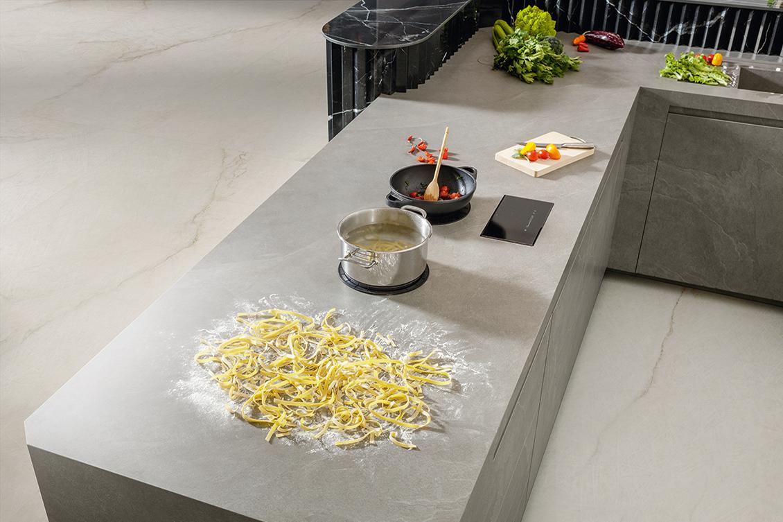 Countertop top induction range