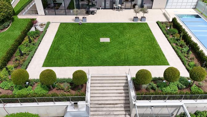 Terrace like a sandy beach: interview with SF Smart Flooring System.