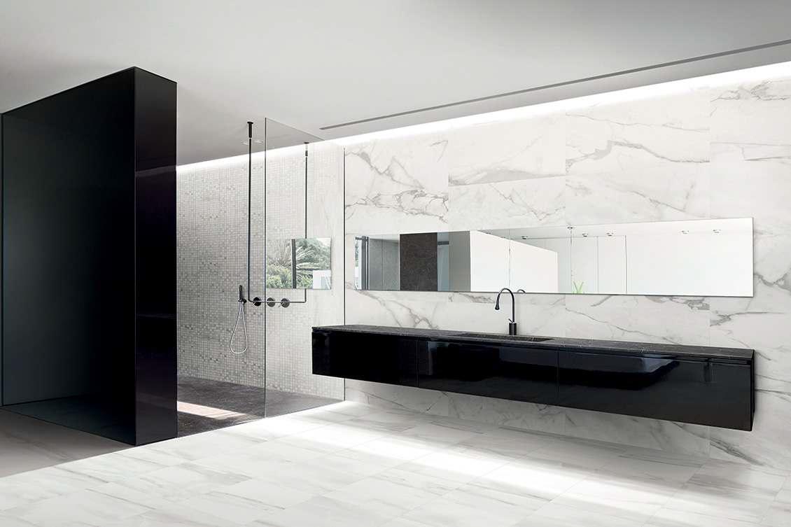 Black Marble effect bathroom tiles: unconventional class