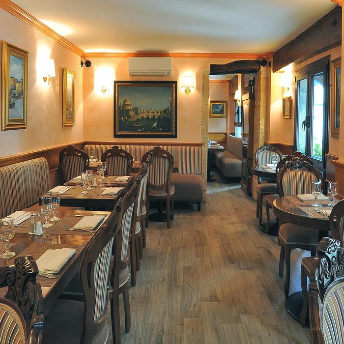 Reforma restaurante Visconti  1077